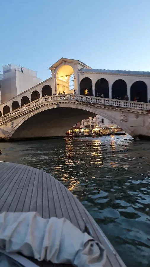 ונציה San Marco Romantic Rooms בית הארחה