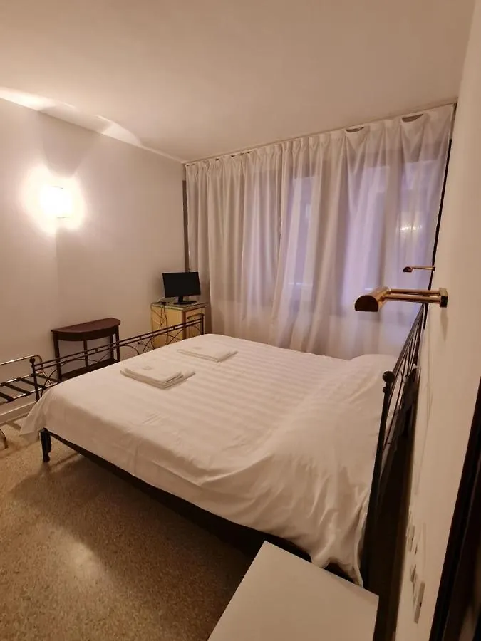 ונציה San Marco Romantic Rooms בית הארחה